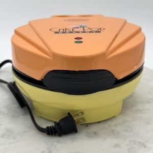 Nostalgia Cake Pop Maker JFD100 Electric Nonstick Mini Cake‎ Pops Retro Orange